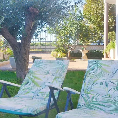 7 Bedroom Beautiful In Holiday home