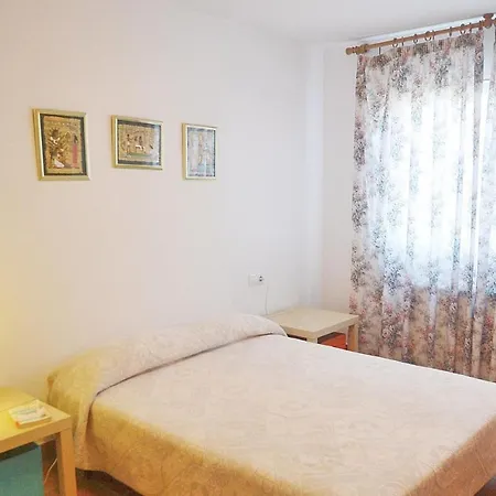 7 Bedroom Lovely In *