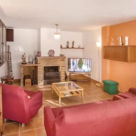 7 Bedroom Beautiful In