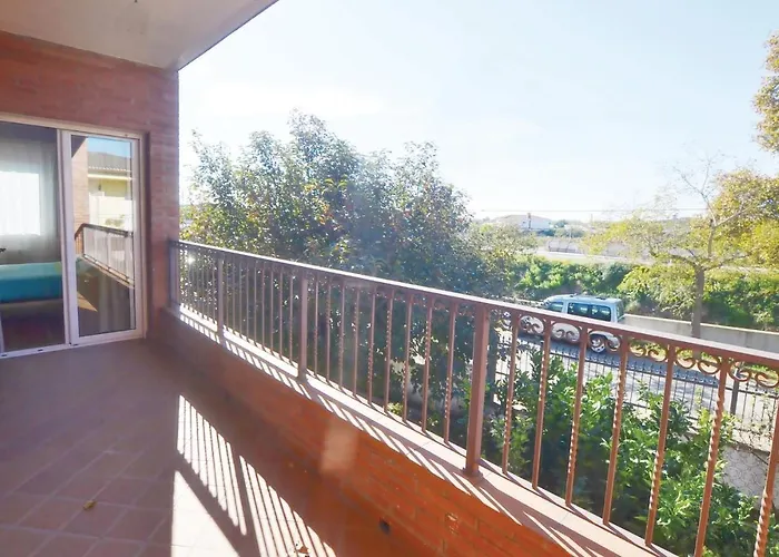 7 Bedroom Lovely In Santa Susanna